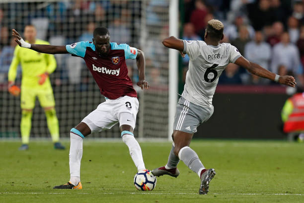 也突显了中 也突显了中