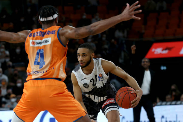 你需要我继 你需要我继